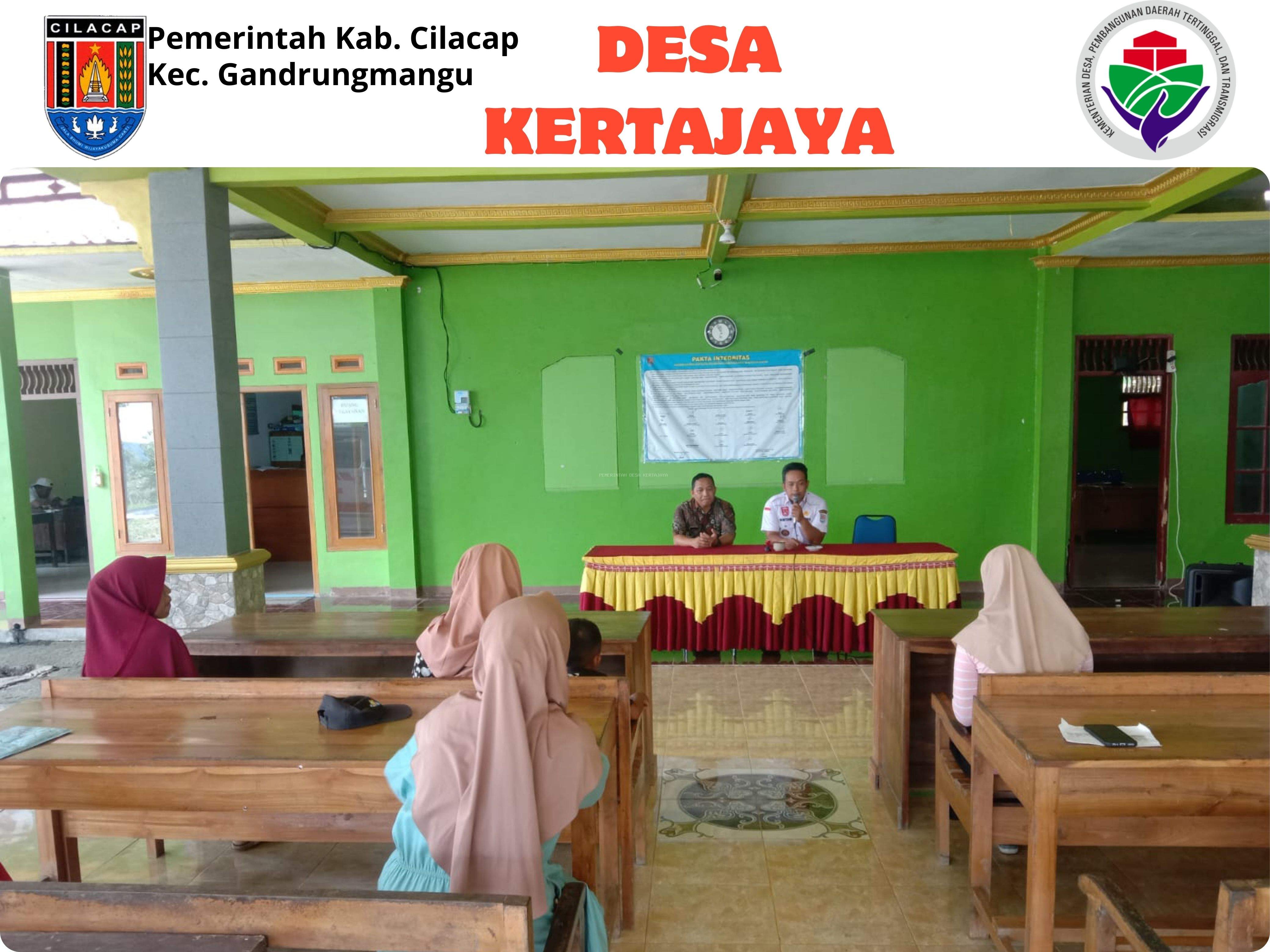 Sosialisasi Pelatihan Menjahit: Mengentaskan Kemiskinan di Desa Kertajaya